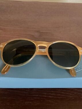 Persol Sunglasses 204/31, Miele/Honey Transparent, Medium (53 17)